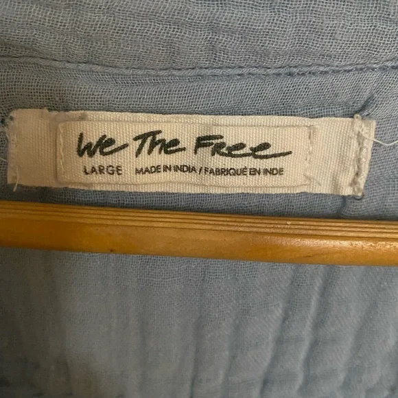 We the Free Light Blue Crinkle Crop Camp Shirt - Picture 5 of 6